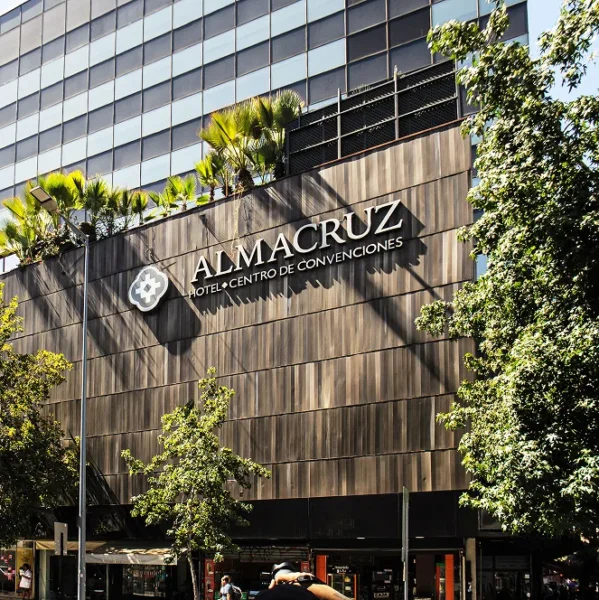 Fachada Hotel Almacruz