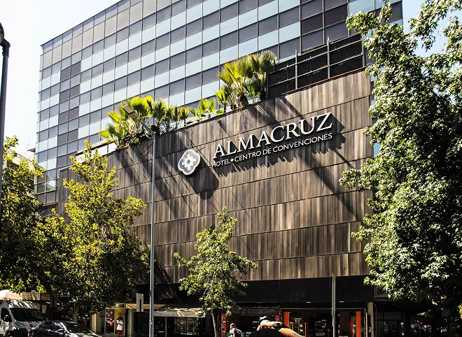 Fachada Hotel Almacruz